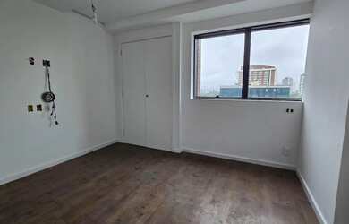 Imagem: O depósito possui 1 Vaga na garagem e 35m² de Área e está