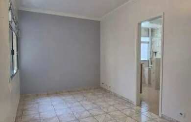 Imagem: O apartamento possui 1 Dormitório, 1 Banheiro, 1 Vaga na garagem