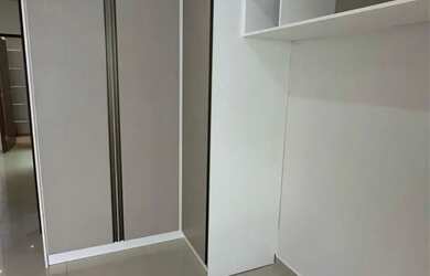 Imagem: A casa possui 3 Dormitórios, 2 Banheiros, 1 Vaga na garagem