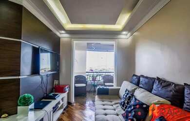 Imagem: O apartamento possui 3 Dormitórios, 1 Banheiro, 2 Vagas na