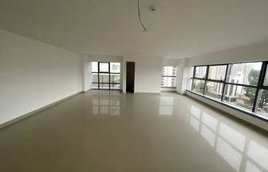 Imagem: O depósito possui 1 Vaga na garagem, 66m² de Área e está