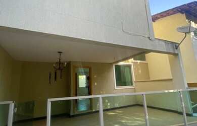 Imagem: A casa em condomínio possui 4 Dormitórios, 3 Banheiros, 2