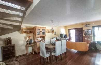 Imagem 8: Casa em Guarujá. Piscina, Churrasqueira, Área de serviçoe235m² de...