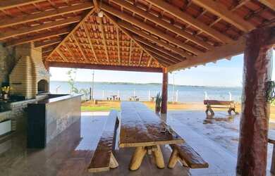 Imagem: A chácara possui 2000m² de Área e está localizado em Cachoeira