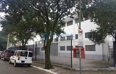 Imagem: O depósito possui 5 Vagas na garagem, 2.720m² de Área e