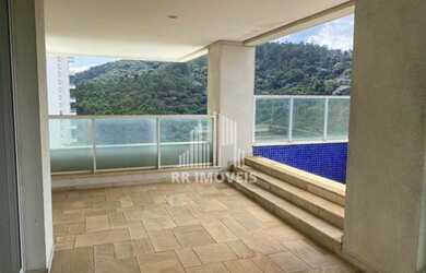 Imagem: O apartamento possui 5 Dormitórios, 5 Banheiros, 4 Vagas na