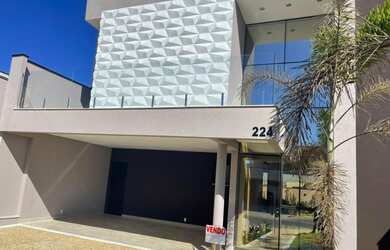 Imagem: A casa em condomínio possui 3 Dormitórios, 5 Banheiros, 4