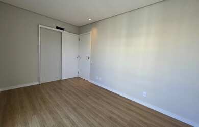 Imagem 10: Cobertura com piscina privativa e vista mar localizada no bairro Estreito