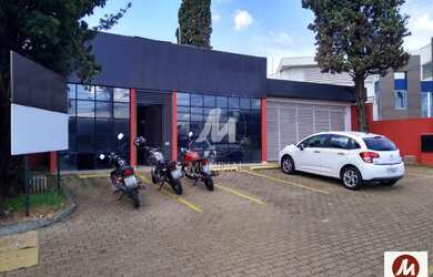 Imagem: O depósito possui 5 Vagas na garagem, 467m² de Área e está