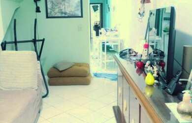 Imagem: A casa possui 2 Dormitórios, 2 Banheiros, 1 Vaga na garagem