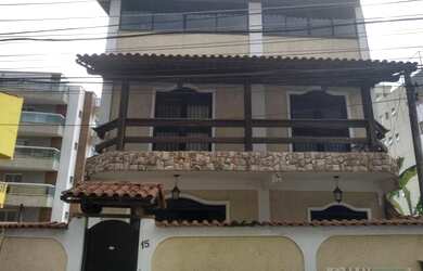 Imagem: A casa em condomínio possui 5 Dormitórios, 4 Banheiros, 3