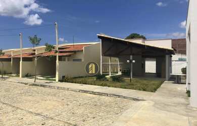 Imagem: A casa em condomínio possui 2 Dormitórios, 2 Banheiros, 2