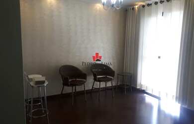 Imagem: O apartamento possui 3 Dormitórios, 1 Banheiro, 2 Vagas na