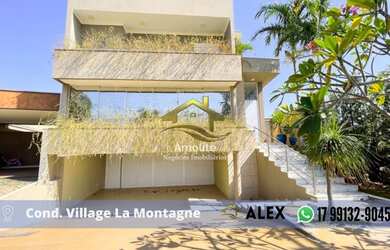 Imagem: A casa em condomínio possui 4 Dormitórios, 5 Banheiros, 4