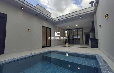 Imagem: A casa em condomínio possui 3 Dormitórios, 5 Banheiros, 4