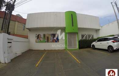 Imagem: O depósito possui 4 Vagas na garagem, 210m² de Área e está