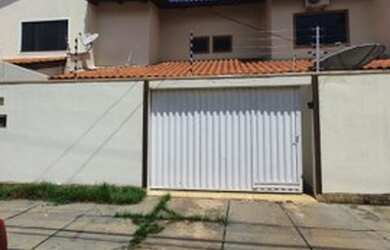 Imagem 1: Dois Sobrados a venda com 5/4 na Qd 603 Sul OPORTUNIDADE