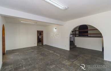 Imagem 3: Maravilhosa casa 4 suítes desocupada no Bairro Chácara das Pedras