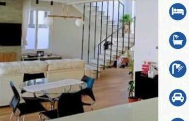 Imagem: A casa possui 4 Dormitórios, 4 Banheiros, 4 Vagas na garagem