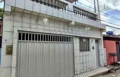 Imagem: A casa possui 2 Dormitórios, 2 Banheiros, 1 Vaga na garagem