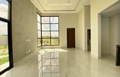 Imagem: A casa em condomínio possui 3 Dormitórios, 5 Banheiros, 4