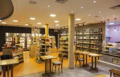 Imagem: O depósito possui 170m² de Área e está localizado em Centro