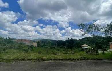 Imagem: O terreno possui 302m² de Área e está localizado em Filgueiras