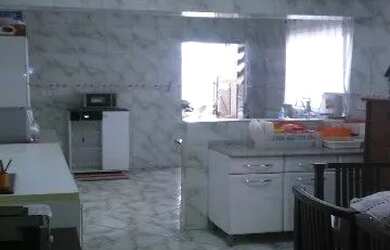 Imagem: A casa possui 2 Dormitórios, 1 Banheiro, 250m² de Área e