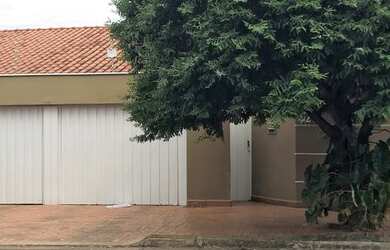 Imagem 1: Casa em Colinos - Três Lagoas