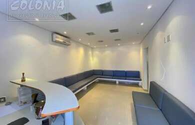 Imagem: A casa possui 2 Dormitórios, 2 Banheiros, 3 Vagas na garagem