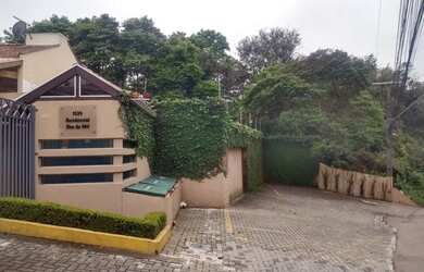 Imagem: A casa em condomínio possui 3 Dormitórios, 2 Banheiros, 2