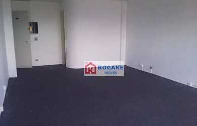 Imagem: O depósito possui 1 Vaga na garagem, 36m² de Área e está