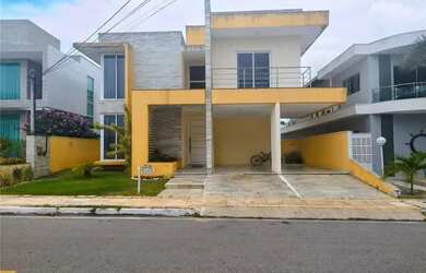 Imagem: A casa em condomínio possui 5 Dormitórios, 4 Banheiros, 2