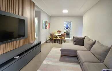 Imagem: O apartamento possui 3 Dormitórios, 2 Banheiros, 2 Vagas na