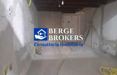 Imagem 1: Loja com vaga na escritura no Shopping dos Antiquários