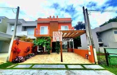 Imagem: A casa em condomínio possui 3 Dormitórios, 3 Banheiros, 2