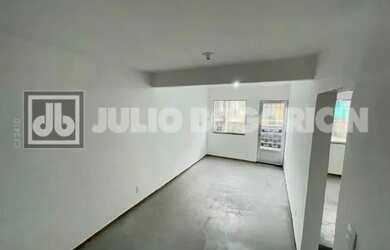 Imagem 5: MÉIER - RUA AQUIDABÃ - CASA DE VILA LINEAR EM ESTADO DE PRIMEIRA LOCAÇÃO...