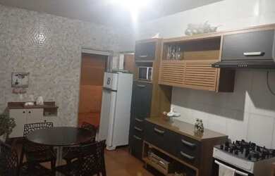 Imagem 3: Casa grande à venda