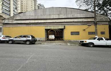 Imagem: O depósito possui 1.109m² de Área e está localizado em