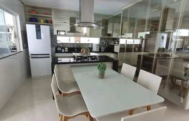 Imagem 3: Alugo casa 4/4 mobiliada no terras Alphaville Camaçari