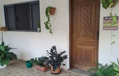 Imagem 3: Casa para venda com 150 metros quadrados com 4 quartos em Centro - Bariri...