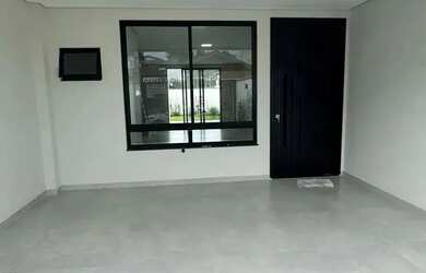 Imagem: A casa possui 3 Dormitórios, 4 Banheiros, 2 Vagas na garagem