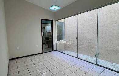 Imagem 5: Casa Exclusiva no Planalto Treze de Maio com Três Suítes