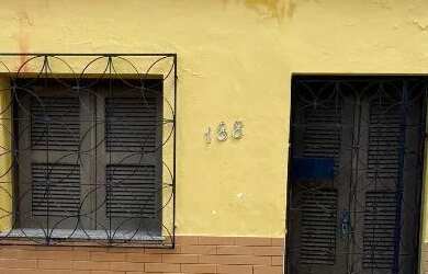 Imagem: A casa possui 1 Dormitório, 1 Banheiro, 131m² de Área e