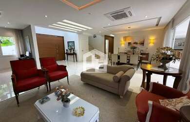 Imagem: A casa em condomínio possui 5 Dormitórios, 5 Banheiros, 4