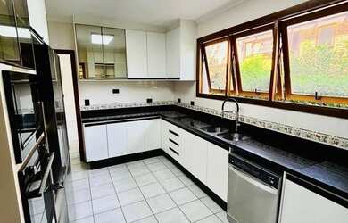 Imagem 7: RR8027 Casa 520m² CONDOMÍNIO RESIDENCIAL 1 - OPORTUNIDADE - 4 Suítes 6 Vagas - Santana de