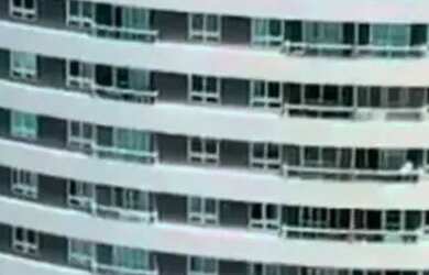 Imagem: O apartamento possui 2 Dormitórios, 2 Banheiros, 1 Vaga na