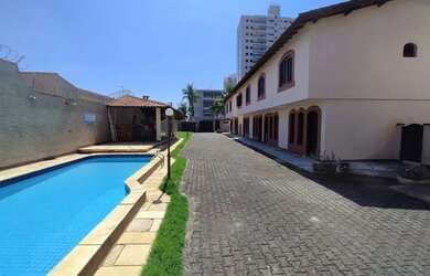 Imagem: A casa à venda possui 2 Dormitórios, 1 Banheiro, 1 Vaga na