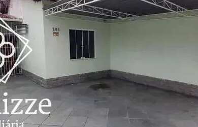 Imagem: Casa para Venda em Barra do Piraí / RJ no bairro Bairro de