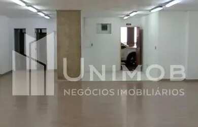 Imagem: O depósito possui 5 Vagas na garagem, 169m² de Área e está